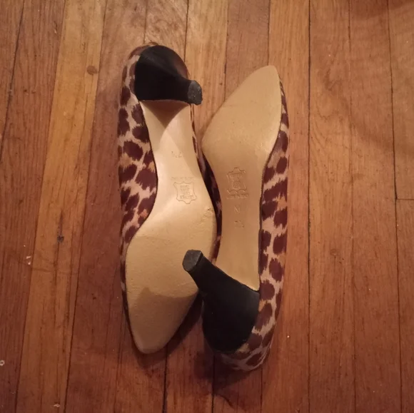 Anne Klein Kitten Heels - Picture 7 of 8